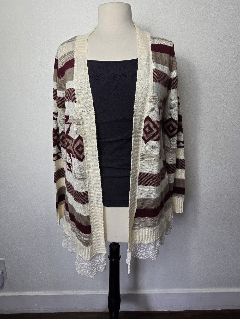 No Boundaries Burgundy Brown Cream Cardigan Sweater Top Blouse Women